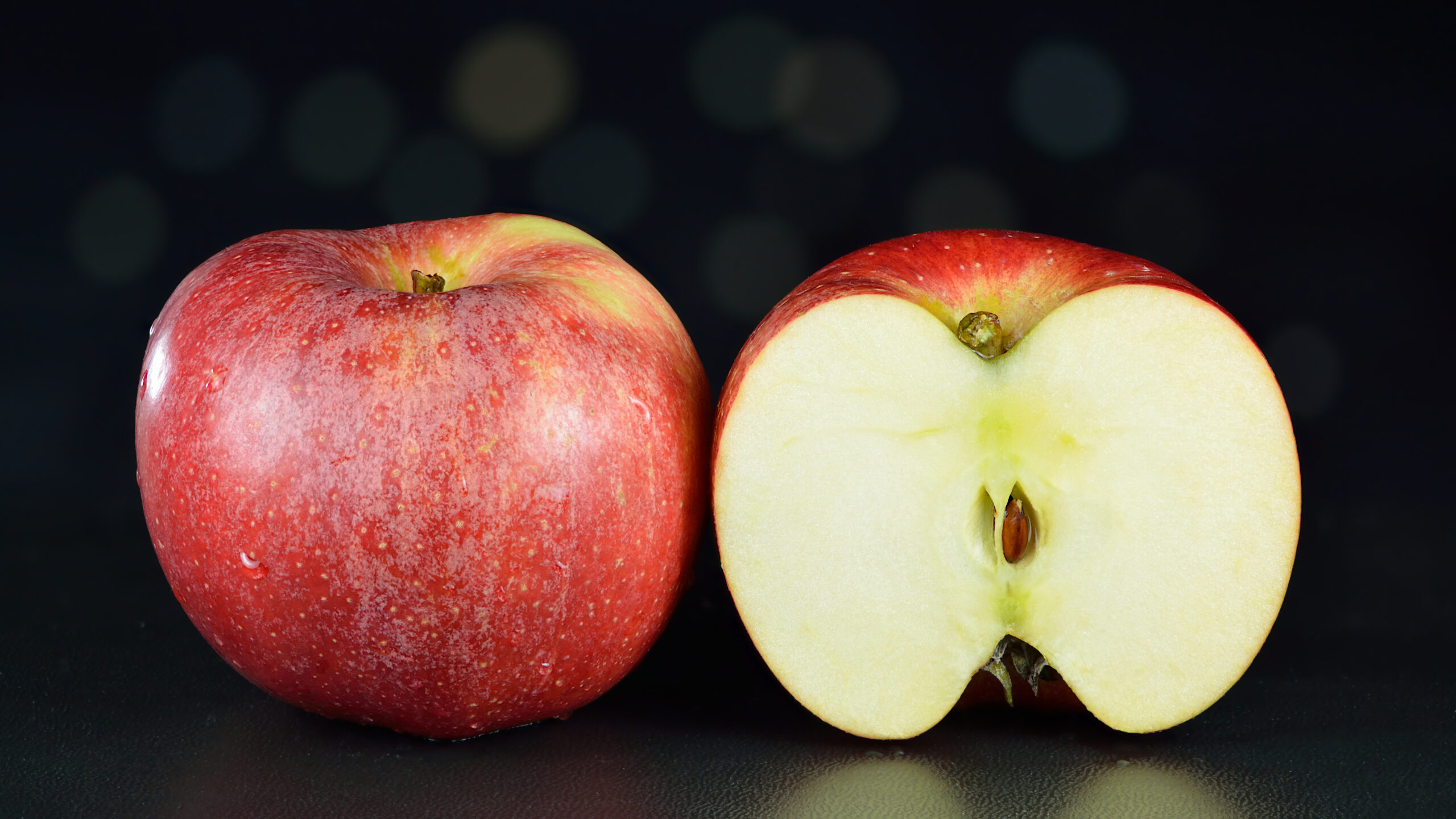 Royal Gala apple whole and halved